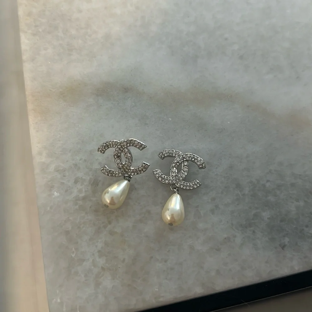 Chanel earrings - Picture 2 of 4